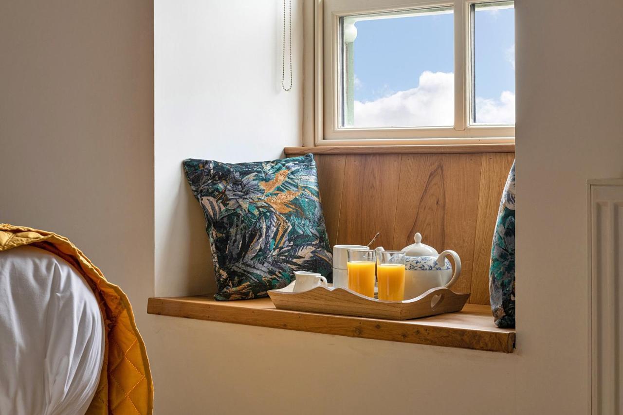Finest Retreats - Moelis Granary - Luxury Cottage With Hot Tub Llandrillo Exterior foto